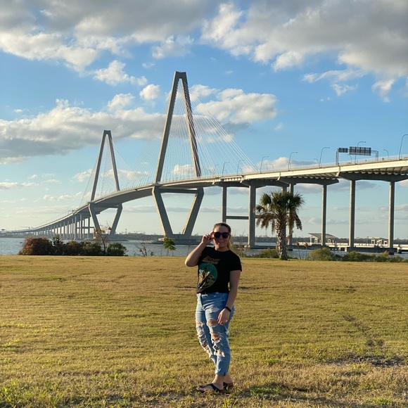 Meet your Posher, Hannah - Picture 9 of 16